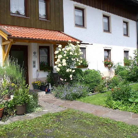 Penzion Gaestehaus Monalisa 3*